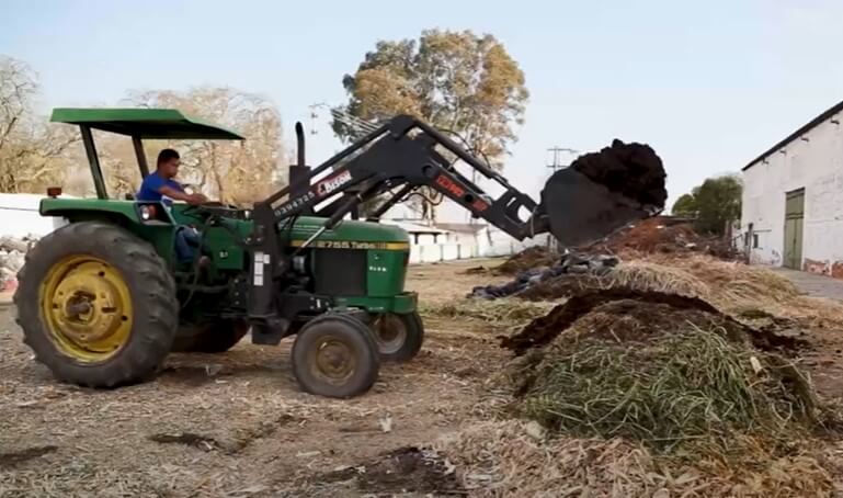 Compost with biofertilizer